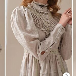 Victorian-era Style Dress (Linennaive)